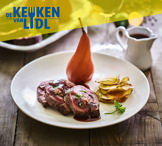 Hertenrollade gevuld met paté
